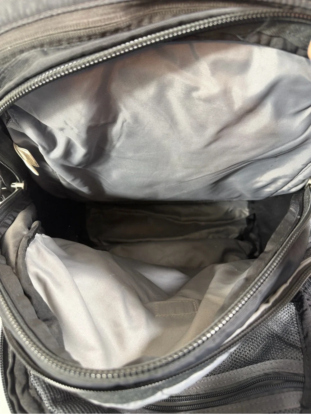Vtg The North Face Black Men's Backpack - Surge